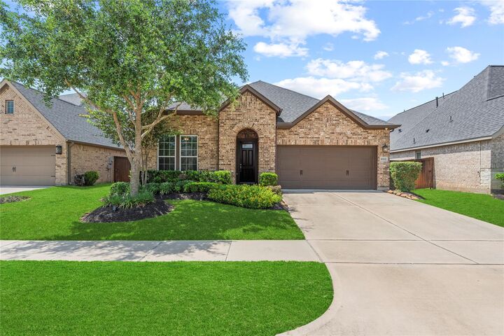 Property Photo: 6922 Goldstrum Way TX 77493