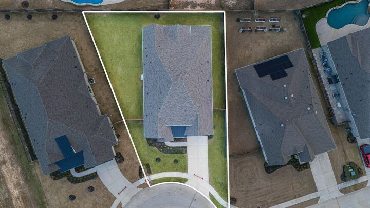 Property Photo:  17016 Sweet Iris Court  TX 77302 