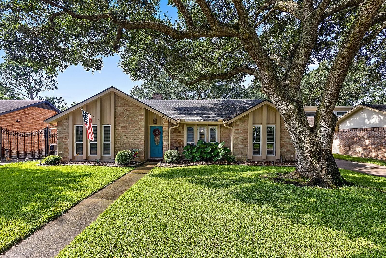 Property Photo:  21331 Park Bluff Drive  TX 77450 
