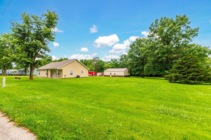 Property Photo:  1409 Sannebeck Drive  MO 65265 