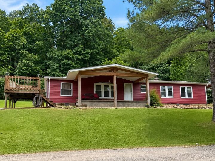 Property Photo:  1595 Adamsville Road  OH 45614 