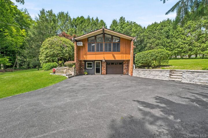 Property Photo:  184 Dykeman Road  NY 10512 