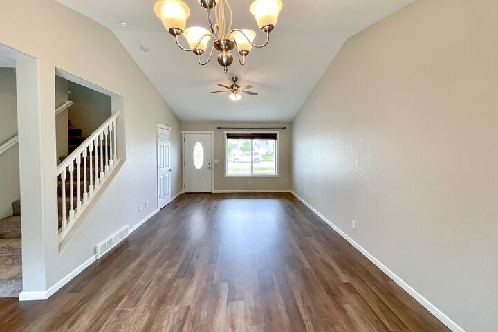 Property Photo:  3013 12th St NW  ND 58703 