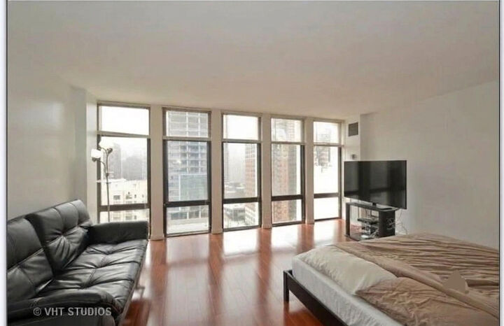 Property Photo: 1 E Scott Street 1606 IL 60610