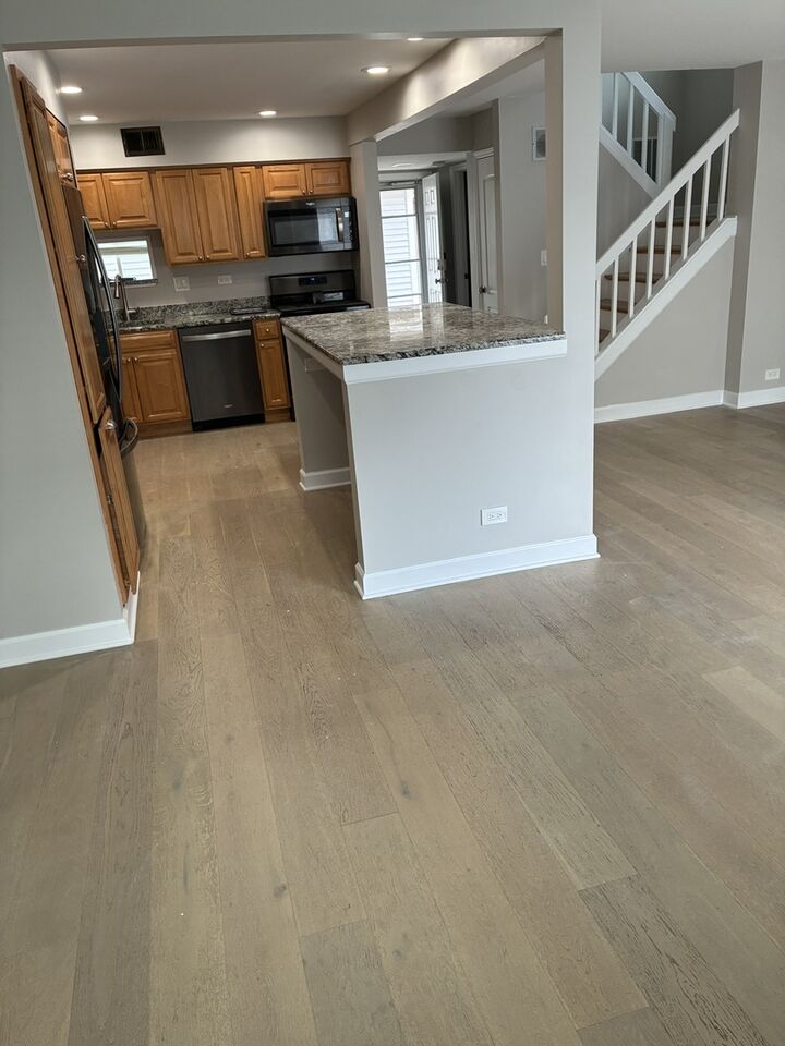 Property Photo: 433 Dogwood Terrace IL 60089