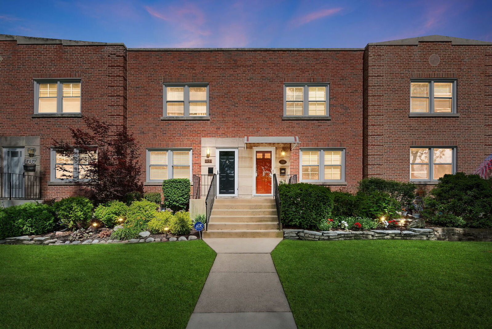 Property Photo: 1745 N Oak Park Avenue IL 60707