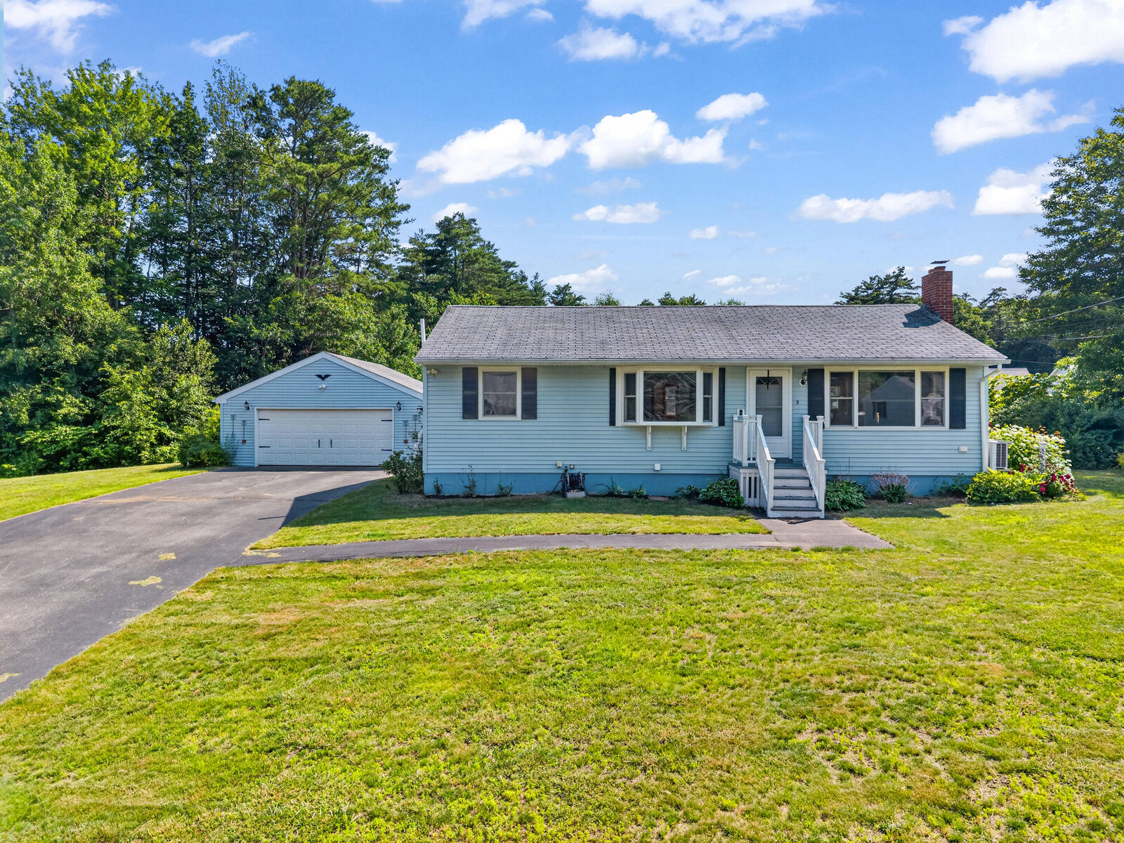 Property Photo:  9 Poplar Drive  ME 04011 