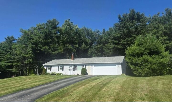 Property Photo:  54 Windy Street  ME 04330 