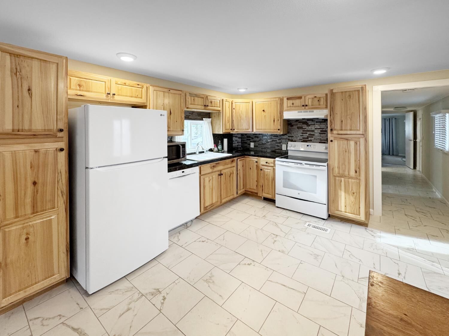 Property Photo:  125 Marigold Avenue  CA 95603 