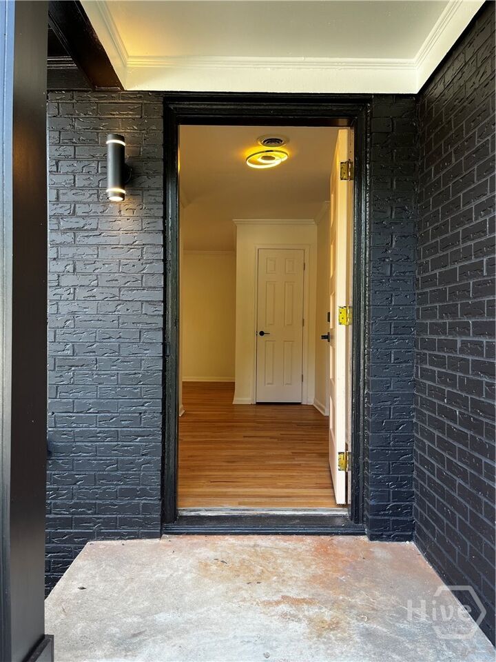 Property Photo: 1066 College Station Road GA 30605