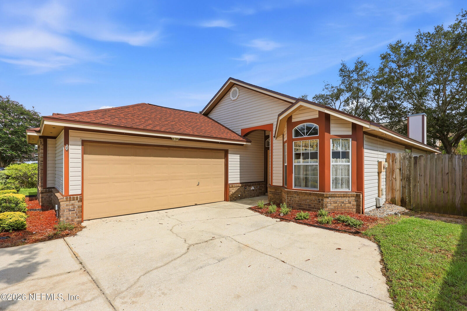 Property Photo: 2856 Sutton Estates Circle S FL 32223