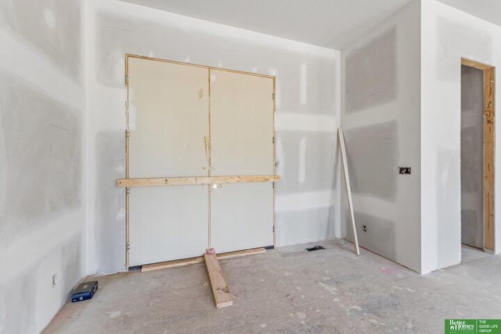 Property Photo: 3308 S 206th Street NE 68022