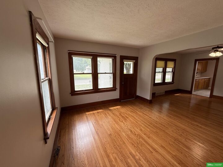 Property Photo: 1540 N Maxwell Avenue NE 68025