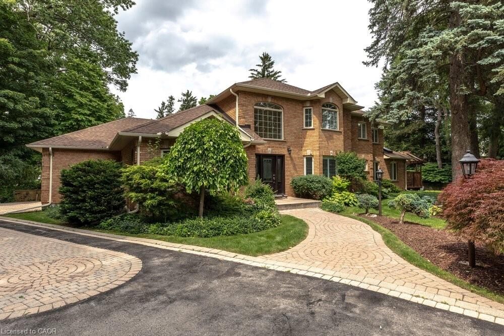 Property Photo: 3 Lovers Lane ON L9G 1G4