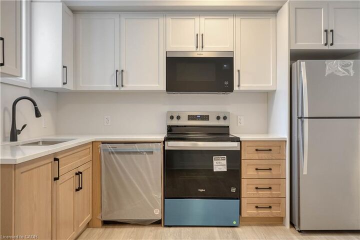 Property Photo: 800 Myers Road 107 ON N1R 5S2
