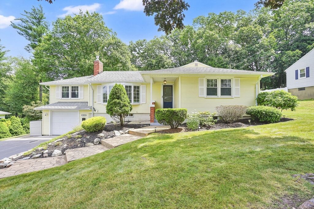 Property Photo: 125 East Allen Ridge Road MA 01118