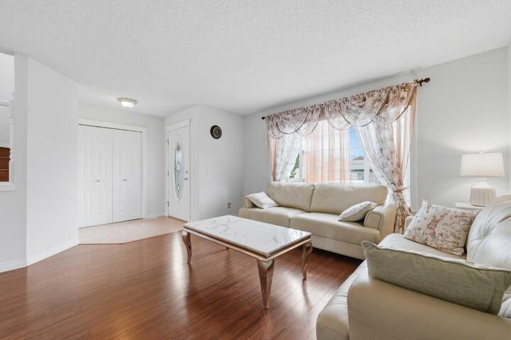 Property Photo: 269 Tarington Close NE AB T3J 3Z2