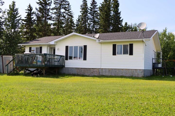 Property Photo: 71004 Range Road 202 AB T0H 3N0