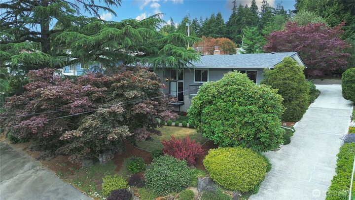 Property Photo:  14630  4th Avenue S  WA 98168 