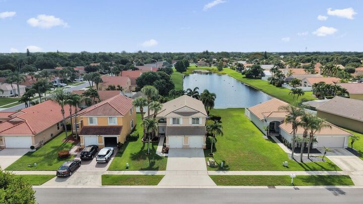 Property Photo: 5222 Prairie Dunes Village Circle FL 33463