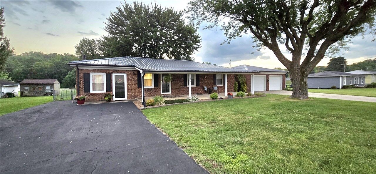 Property Photo:  205 Westwood Street  KY 42141 