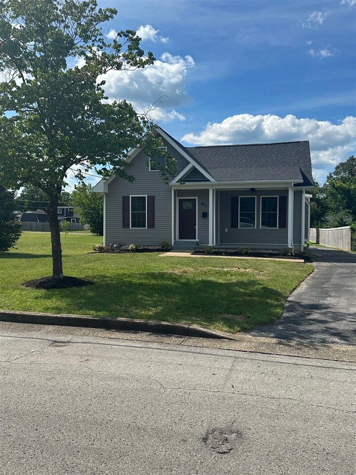 Property Photo: 863 Nutwood Street KY 42103