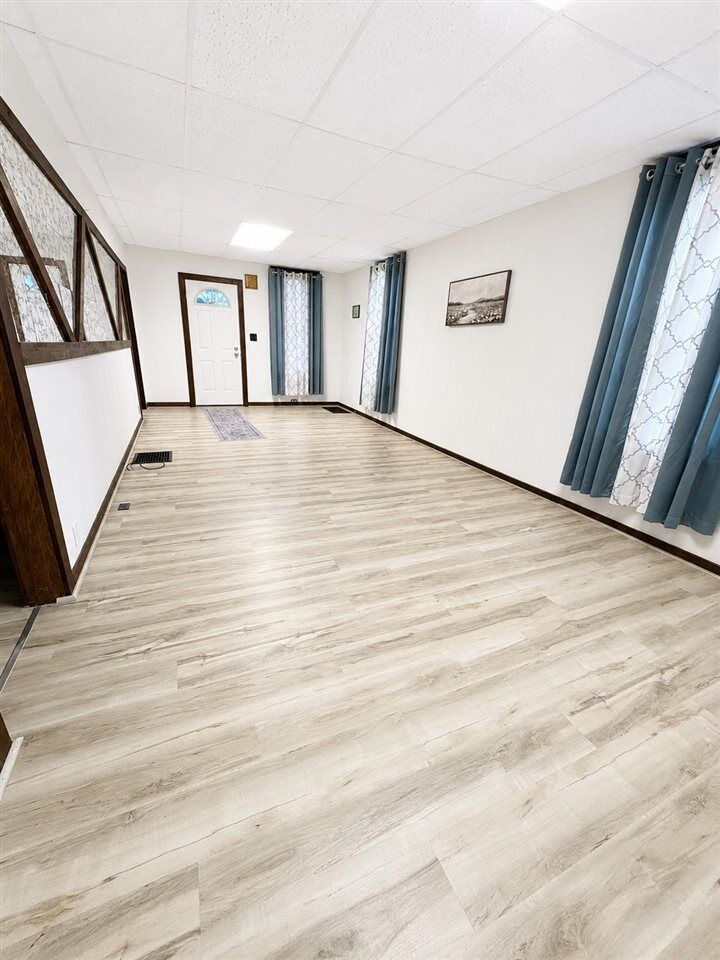 Property Photo: 515 W 20th Street IN 47331