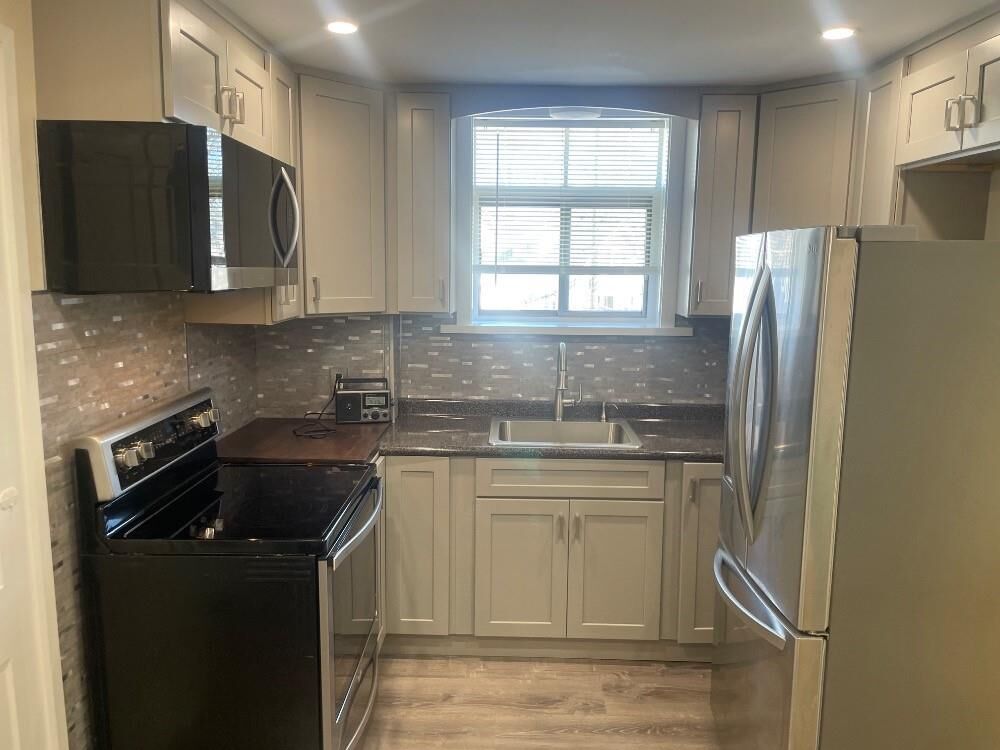 Property Photo:  143 Pidge Avenue 3  RI 02860 
