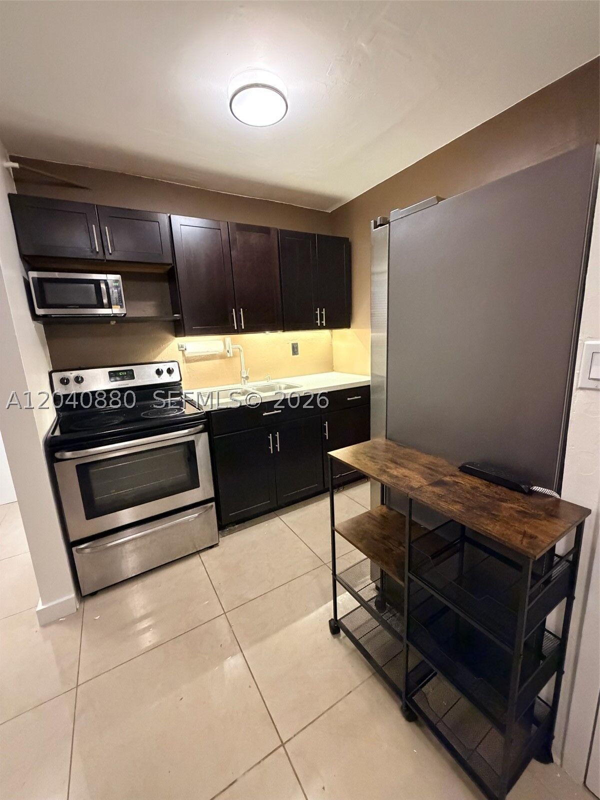 Property Photo: 2715 Tigertail Ave 109 FL 33133