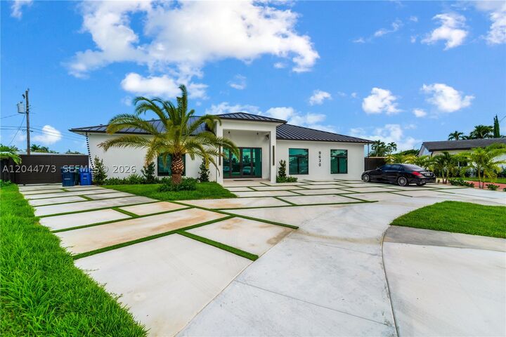 Property Photo: 9630 SW 10th Ter FL 33174