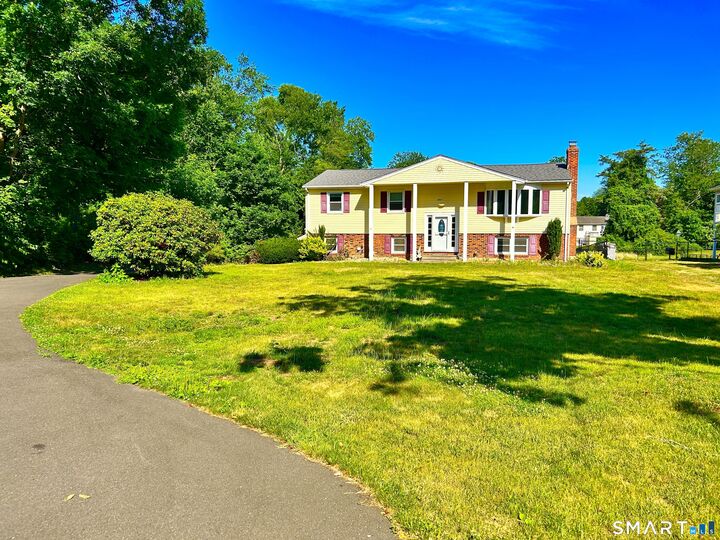 Property Photo:  2007 Hartford Turnpike  CT 06473 