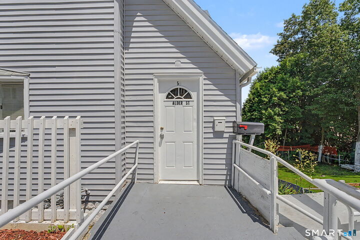 Property Photo:  52 Alder Street  CT 06708 