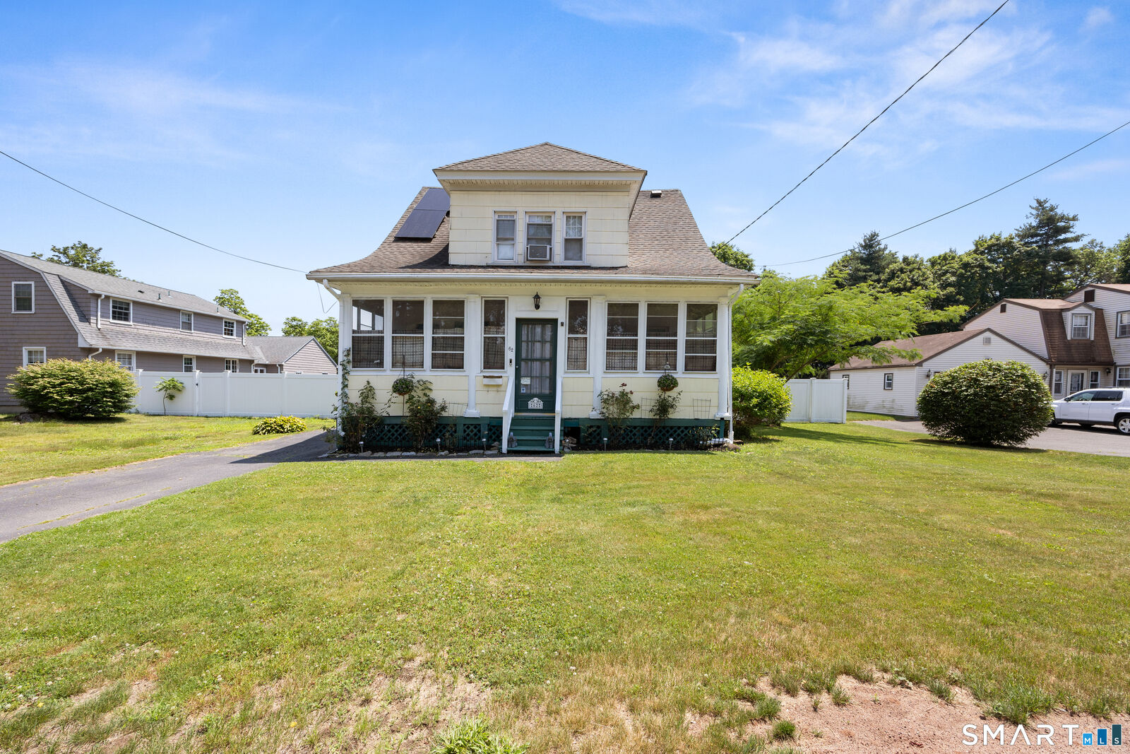 Property Photo:  62 Farmington Avenue  CT 06062 