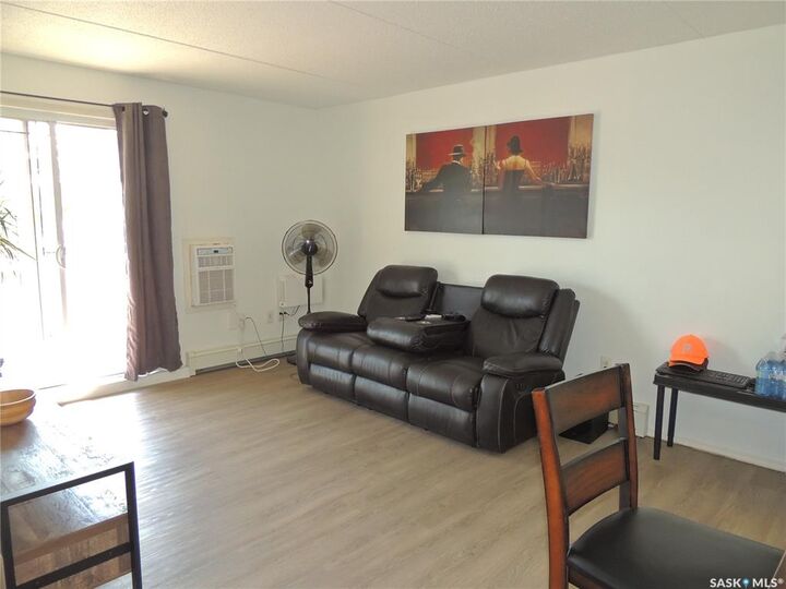 Property Photo: 701 Henry Street 201 SK S4A 2B7