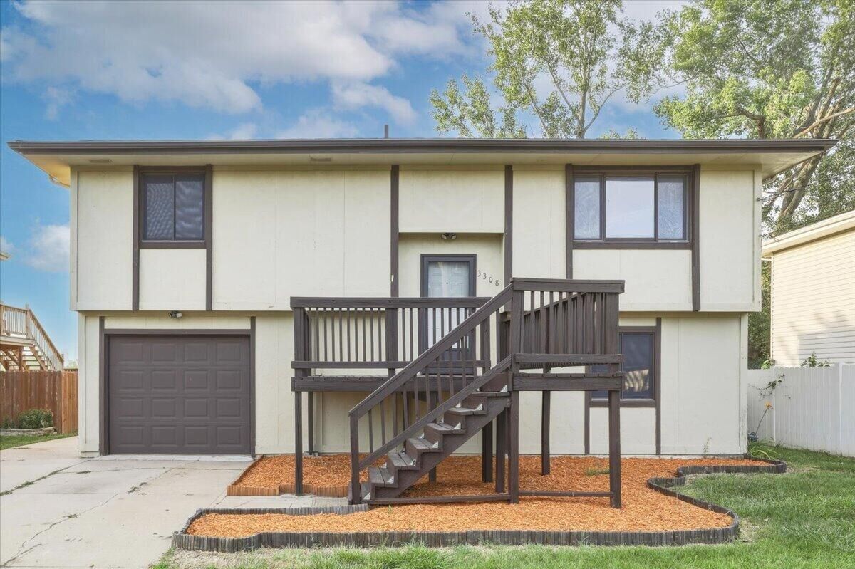 Property Photo: 3308 37th Avenue IA 51501