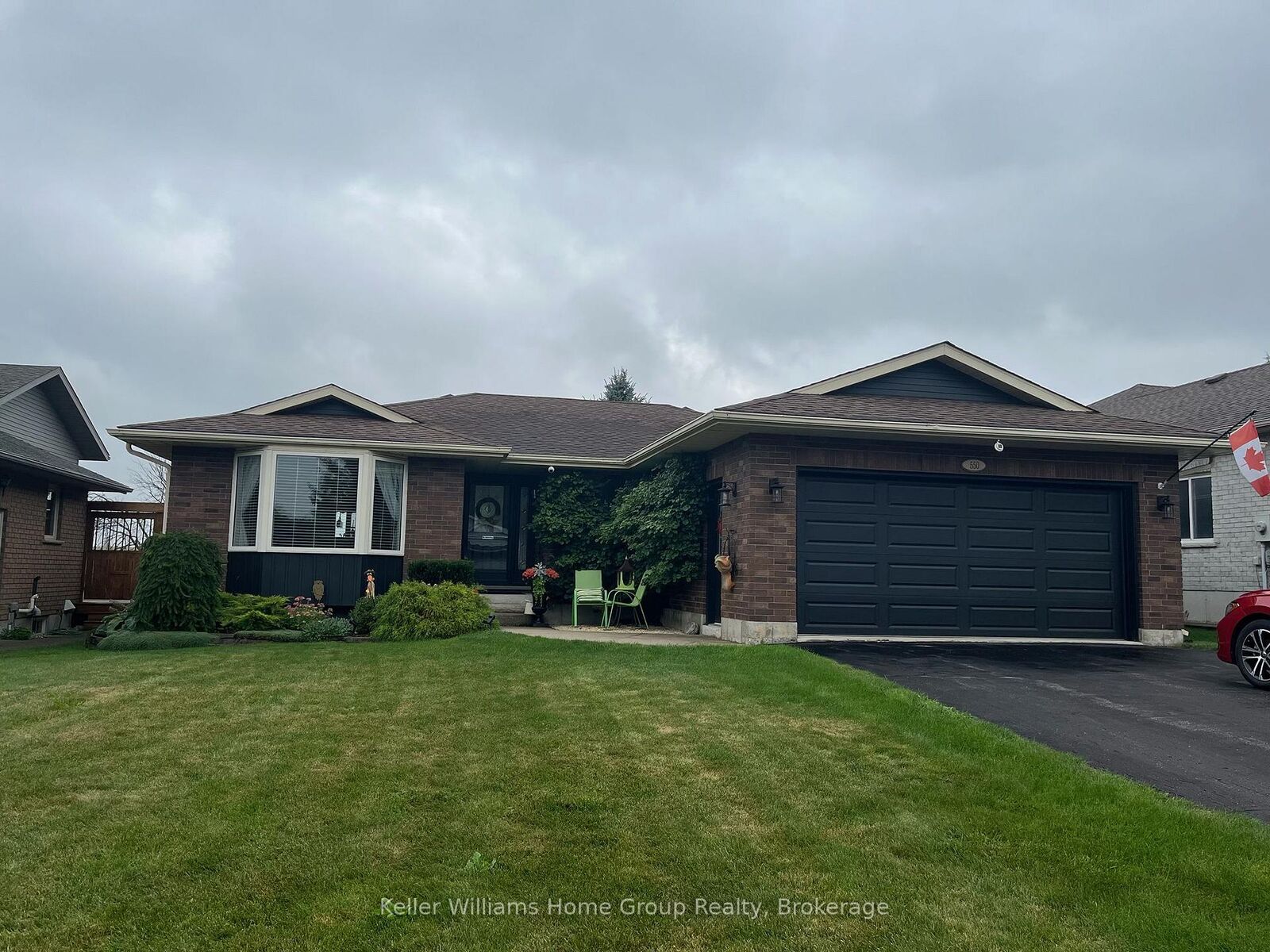 Property Photo: 550 Maple Avenue N ON N4W 3G5