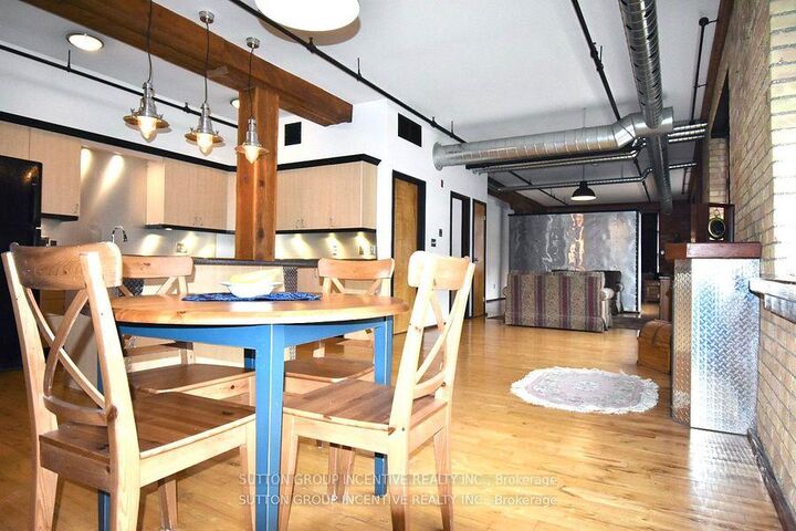 Property Photo: 36 Margaret Street 24 ON L8P 4C8