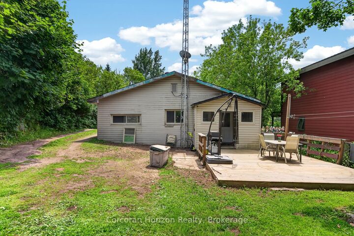Property Photo:  20 Parry Sound Road  ON P2A 2M4 