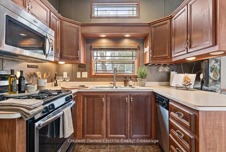 Property Photo: 5139 Halstead Beach Road 485B ON K0L 1E0