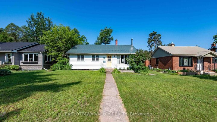 41 Huron Street — photo 1
