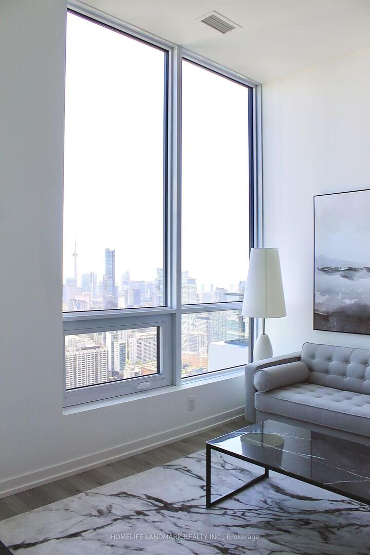 395 Bloor Street E 5511 — photo 1