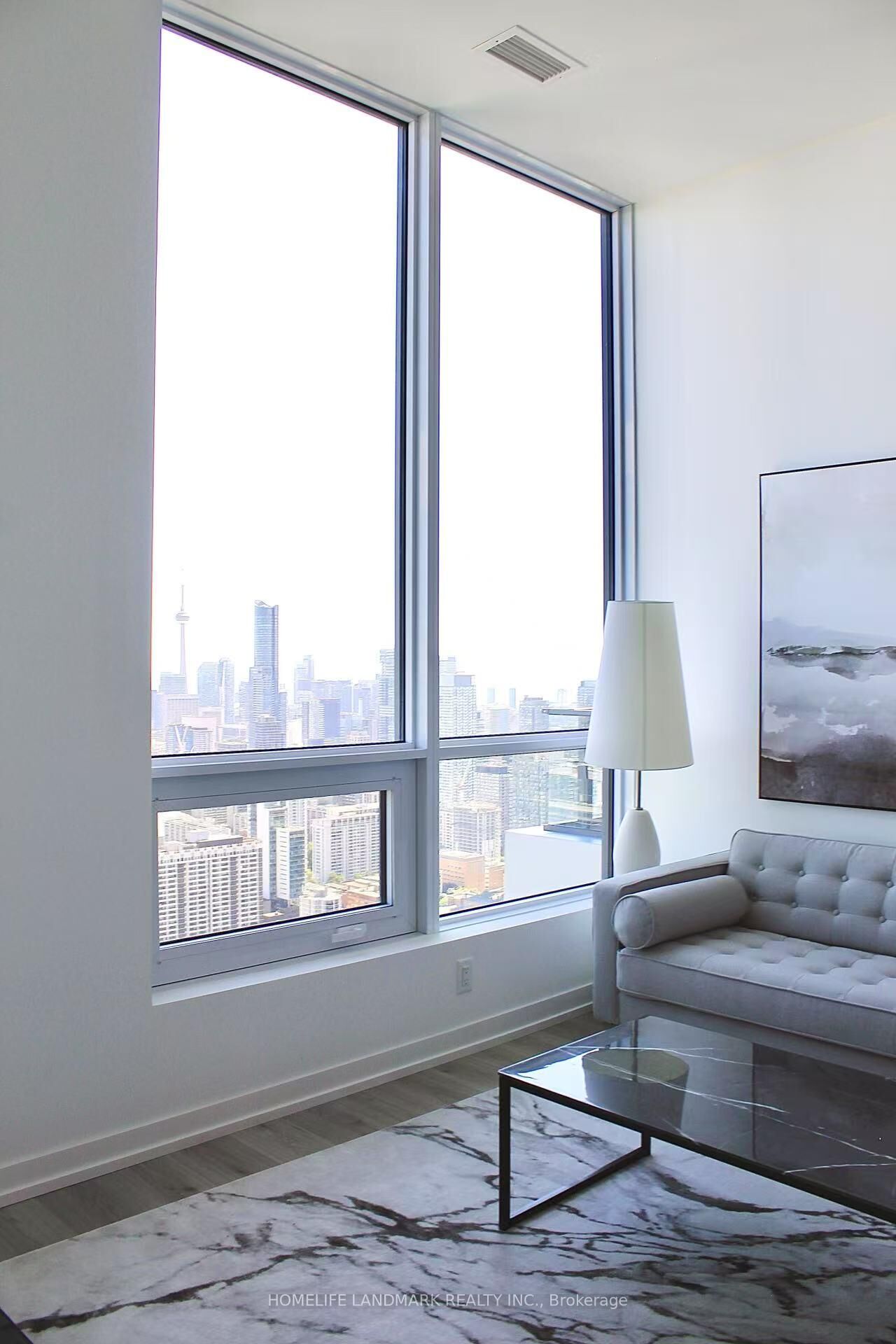 Property Photo:  395 Bloor Street E 5511  ON M4W 0B4 