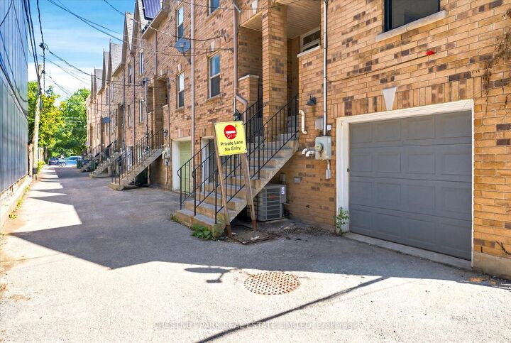 Property Photo:  1 Agnes Lane  ON M4L 3Z3 