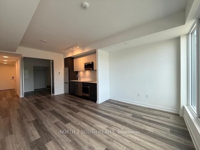 Property Photo: 6 Chartwell Road 323 ON M8Z 0H2