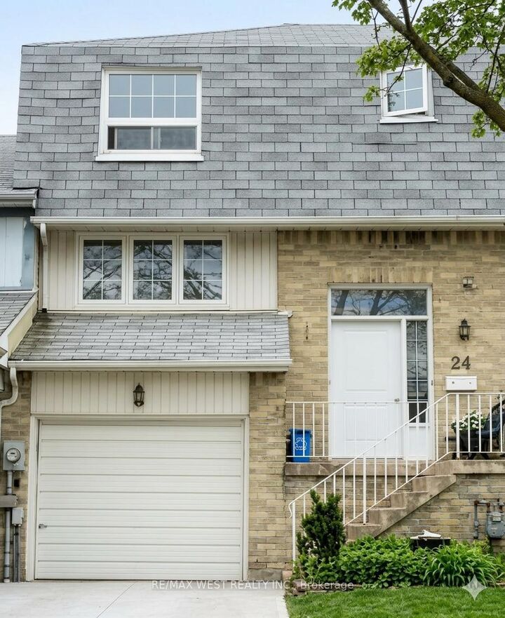24 Primrose Crescent — photo 1