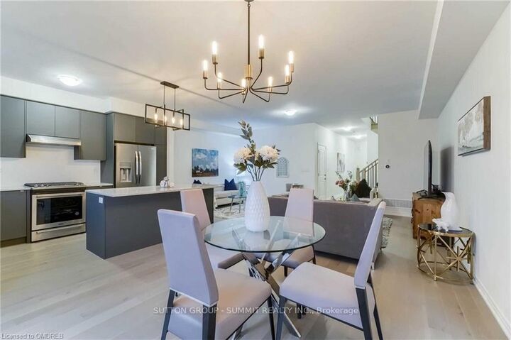 Photo de la propriété:  492 Bergamot Avenue  ON L9T 1T8 