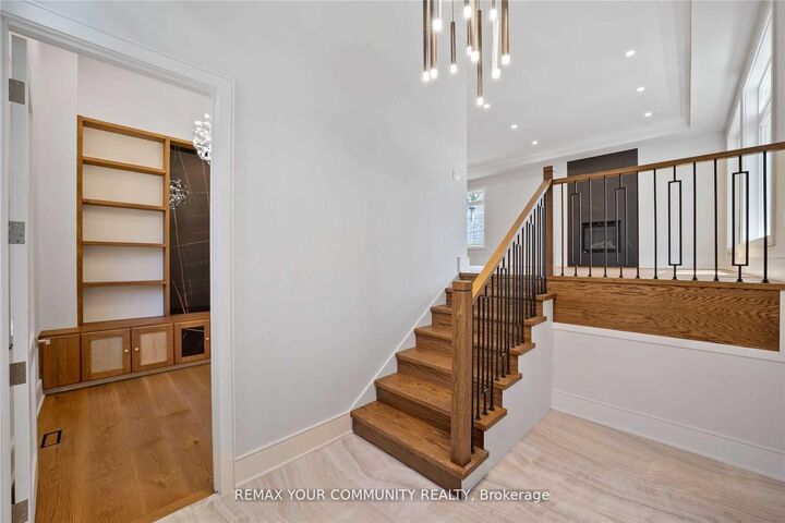 Photo de la propriété:  116 Park Home Avenue  ON M2N 1W8 