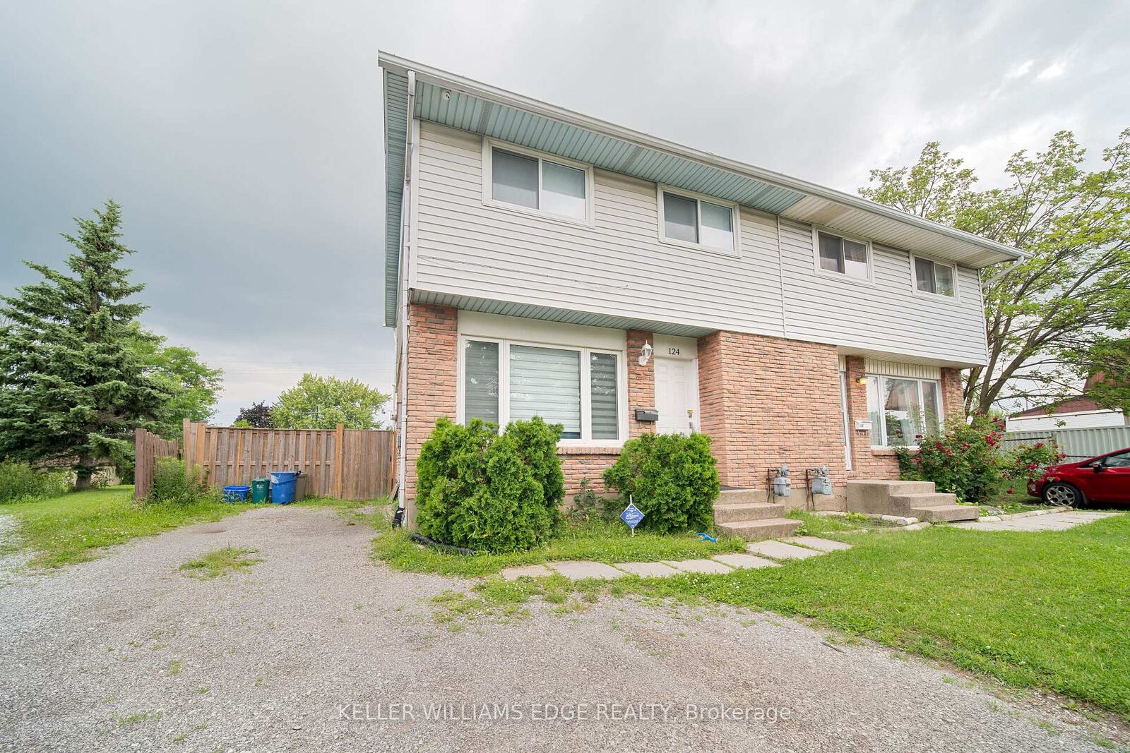 Property Photo: 124 Romy Crescent ON L2V 4L3