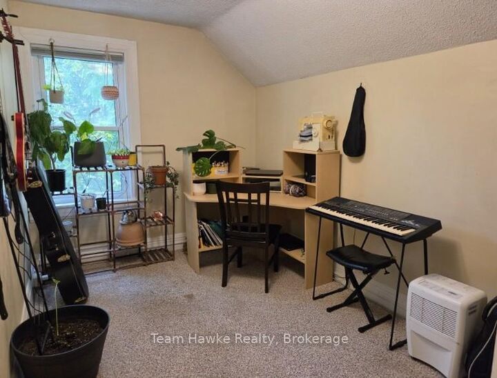 Property Photo:  405 Dominion Avenue  ON L4R 1P1 