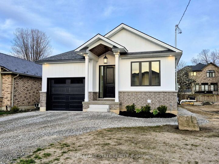 Property Photo:  115 Chesley Street Main  ON L9C 3V9 